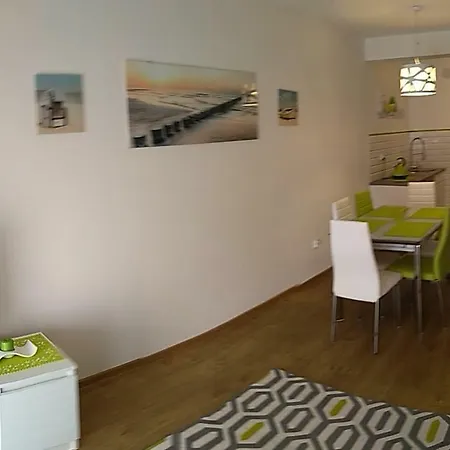 Limonkowy Podczele شقة